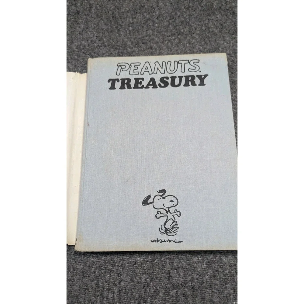 Peanuts Treasury Book Charles Schultz 1968 HC  1st Edition Snoopy Charlie Brown